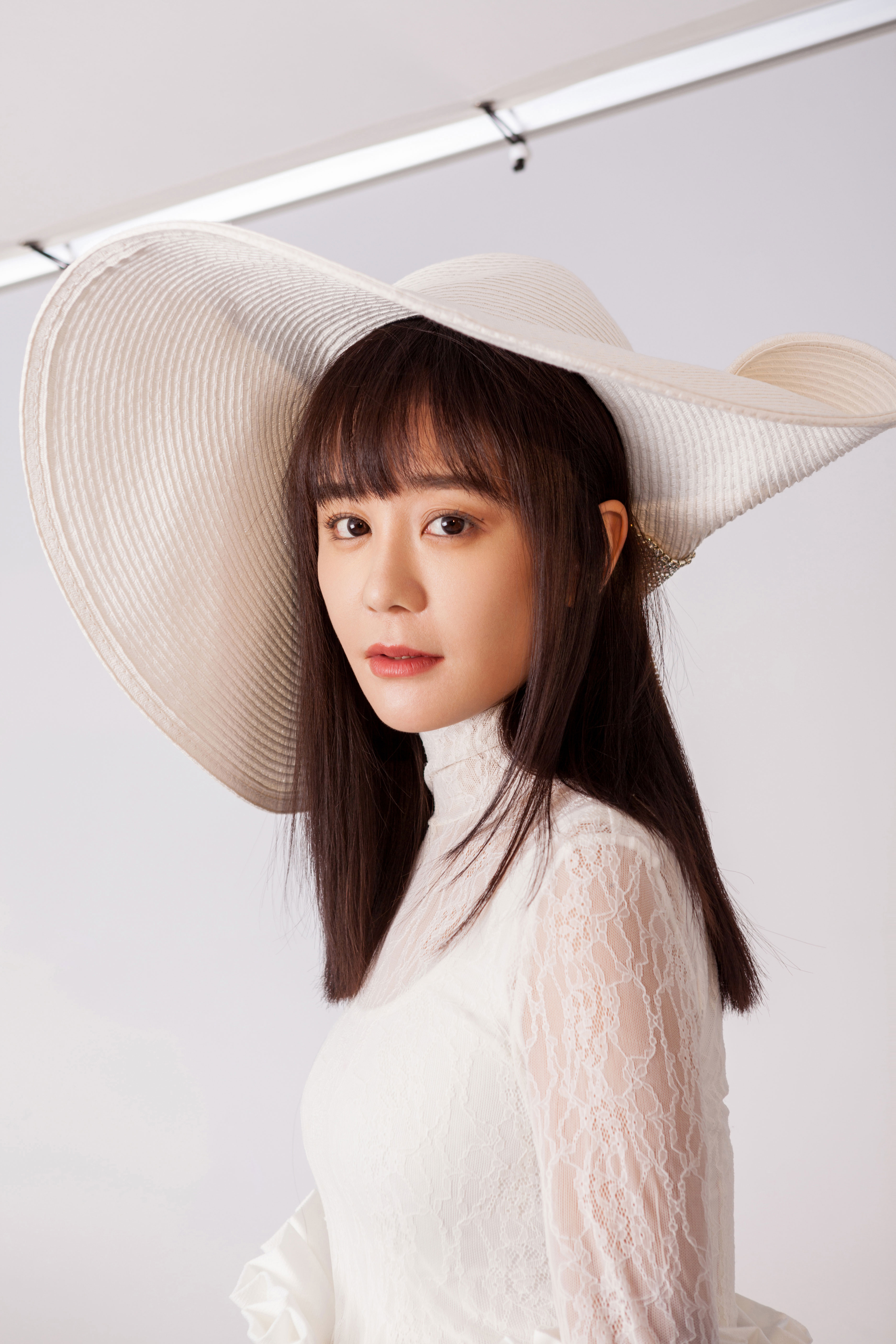  p>海陆,1984年10月15日出生于河南省郑州市,中国内地女演员,毕业于 a