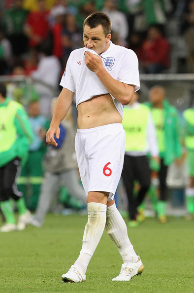  p>约翰·特里(john terry),1980年12月7日出生于英格兰东伦敦巴金,前