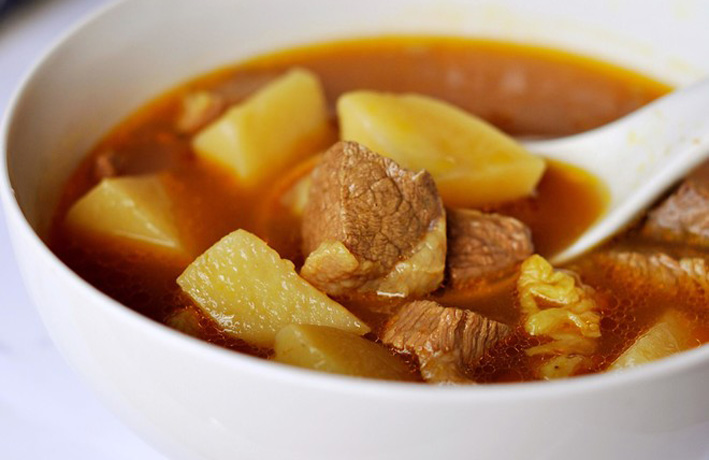 咖喱牛肉土豆汤