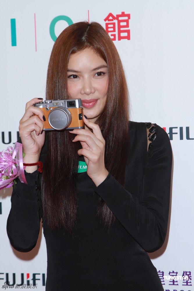  p>乐基儿,1980年8月22日出生于 a target="_blank" href="/item/澳门