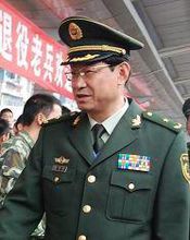  p>张家万,武警少将,1951年8月出生,2005年10月任武警重庆市总队政治