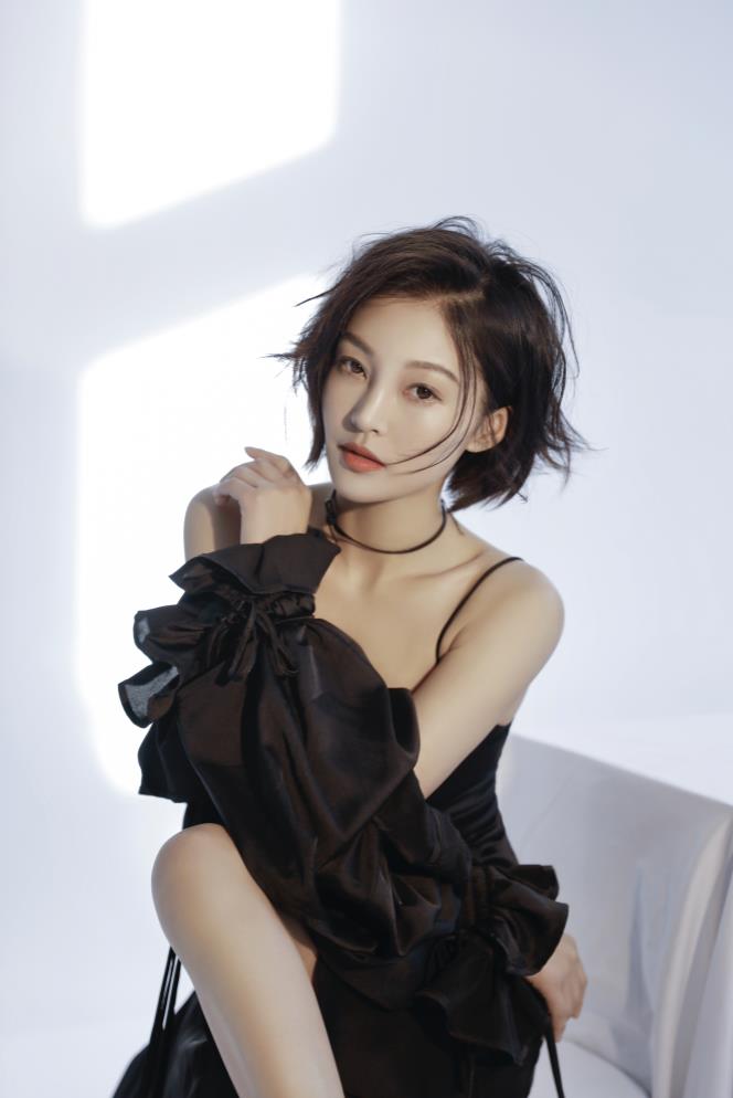 gntgx6uaib">郭艳,1992年11月24日出生于安徽省淮南市,中国内地女演员