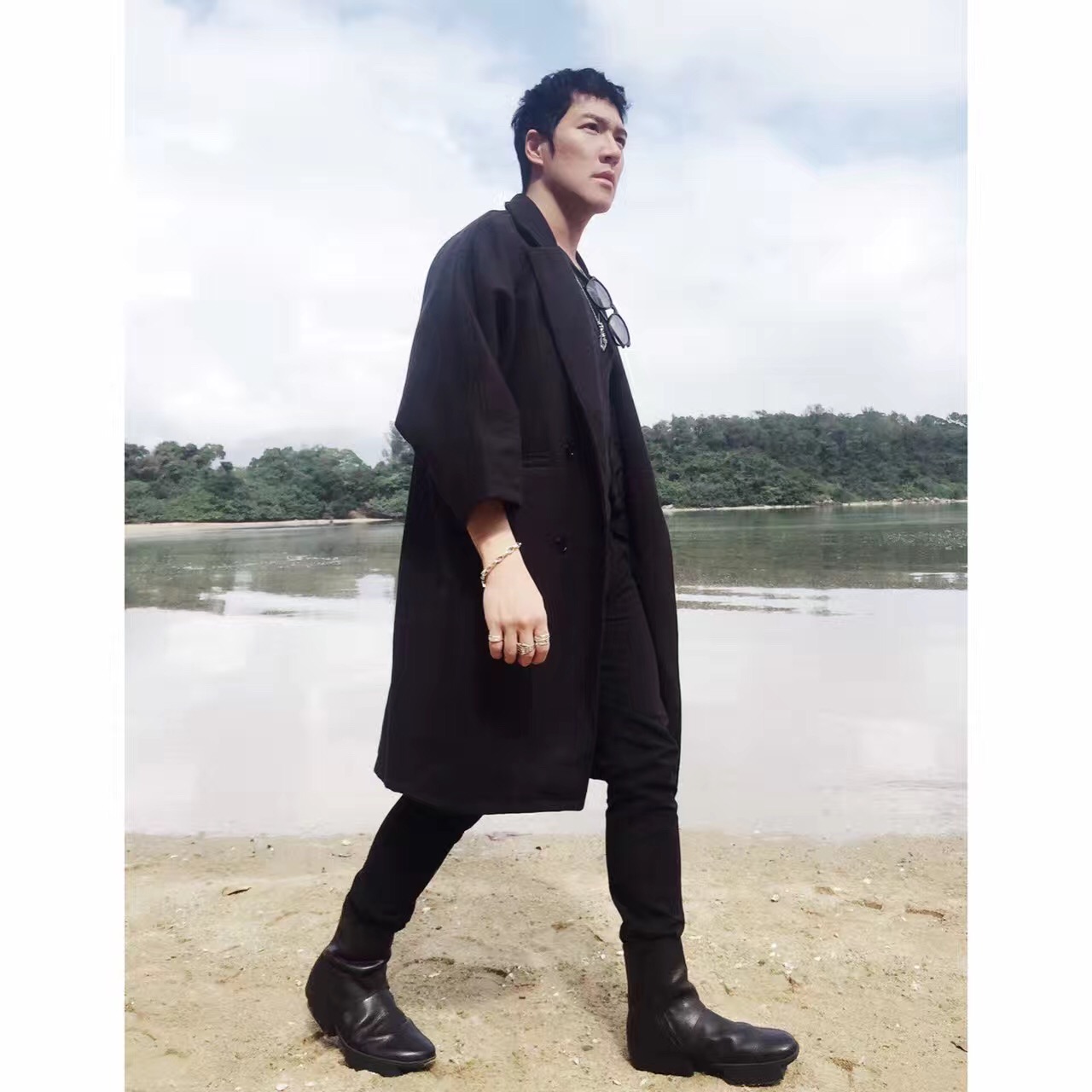  p>周子扬,香港男歌手,演员,作曲人,2017年毕业于 a target="_blank"