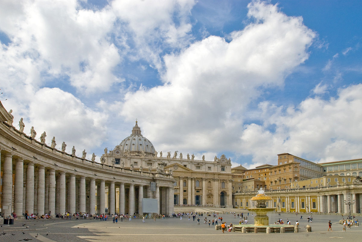  p>圣彼得广场(piazza san pietro)这个集中各个时代的精华的 a