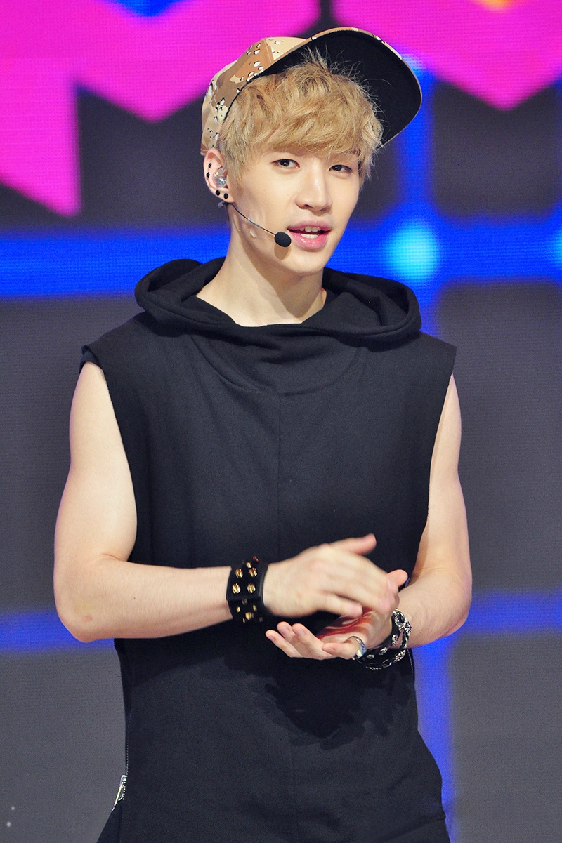 前韩国男子演唱组合 a target="_blank" href="/item/super junior-m"