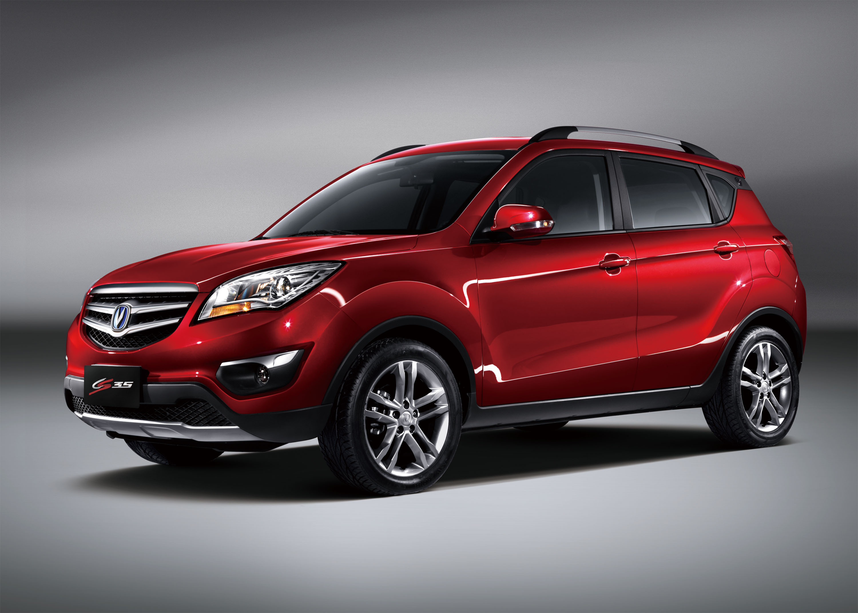  p>长安cs35是 a href="#" data-lemmaid="1617266">长安汽车 /a>自主