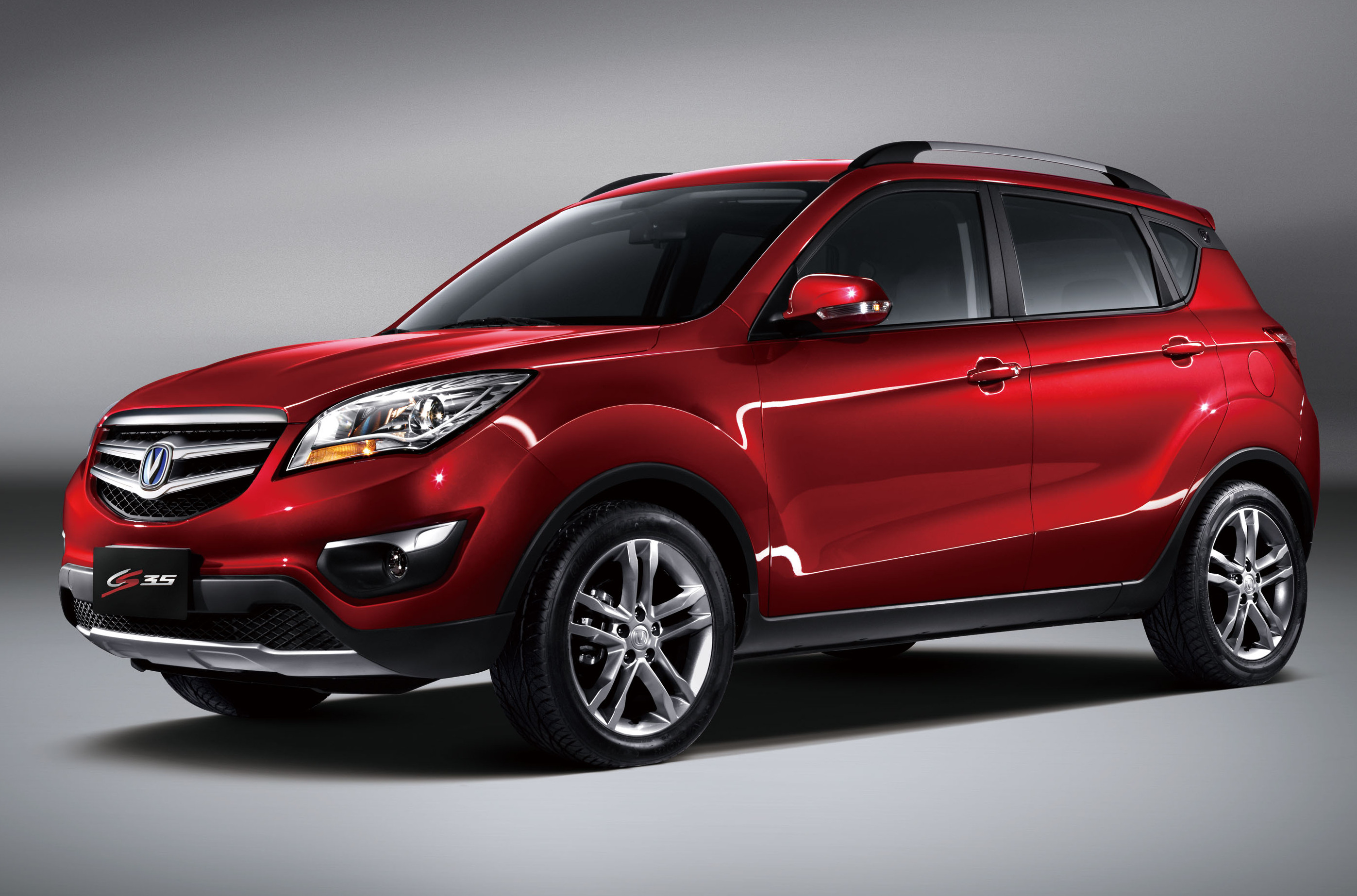  p>长安cs35是 a href="#" data-lemmaid="1617266">长安汽车 /a>自主