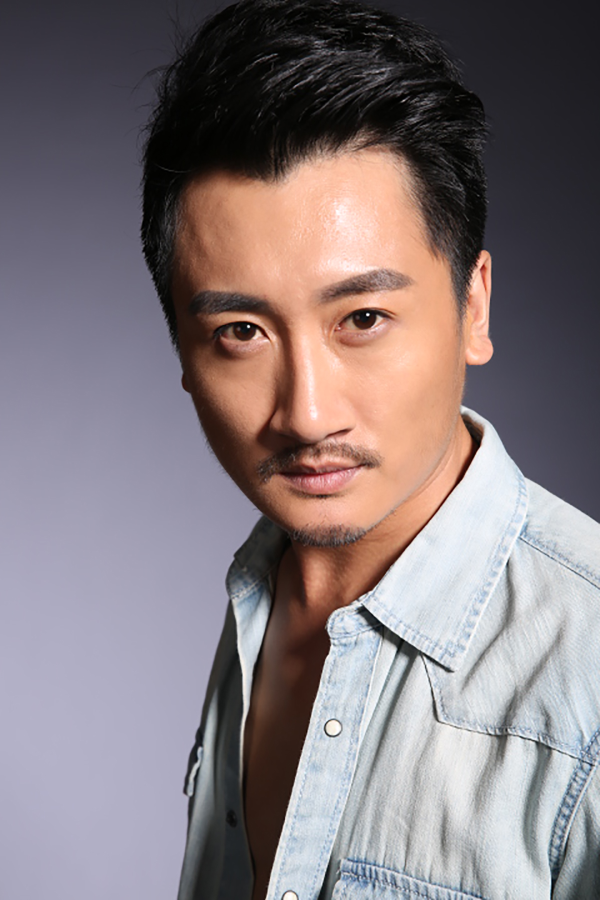  p>石天硕,1987年3月24日出生于黑龙江省黑河市北安市,中国内地影视男