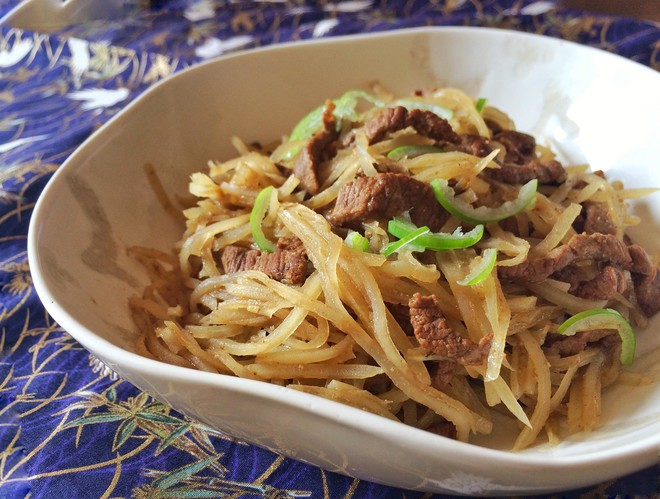 土豆牛肉丝