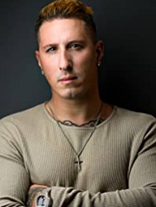 Zayne Richard Simpson_百度百科