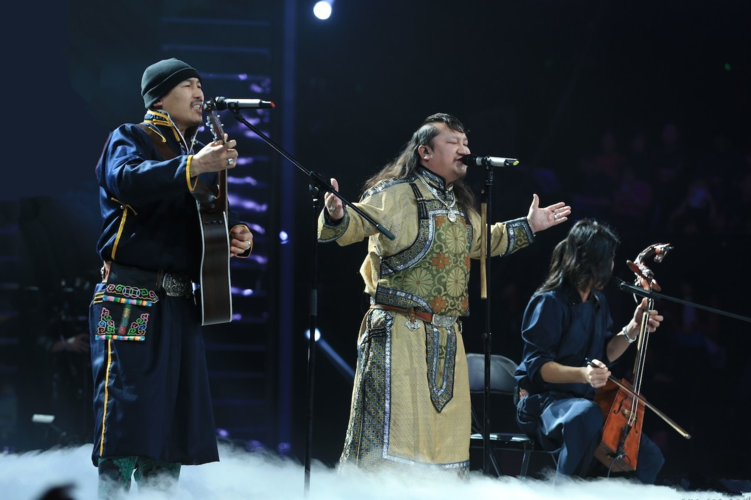  p>《轮回》是由 a target="_blank" href="/item/杭盖乐队/2224578"