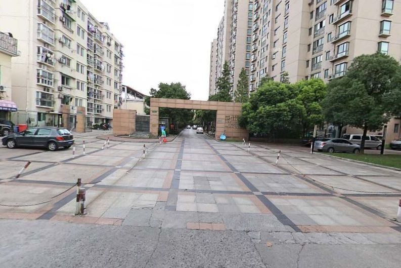  p>恒大广场位于浦东新区三林世博功能区域发展十分成熟的川杨河以北