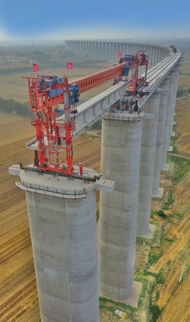  p>浩吉铁路(haolebaoji-ji'an railway),原建设工程名为"