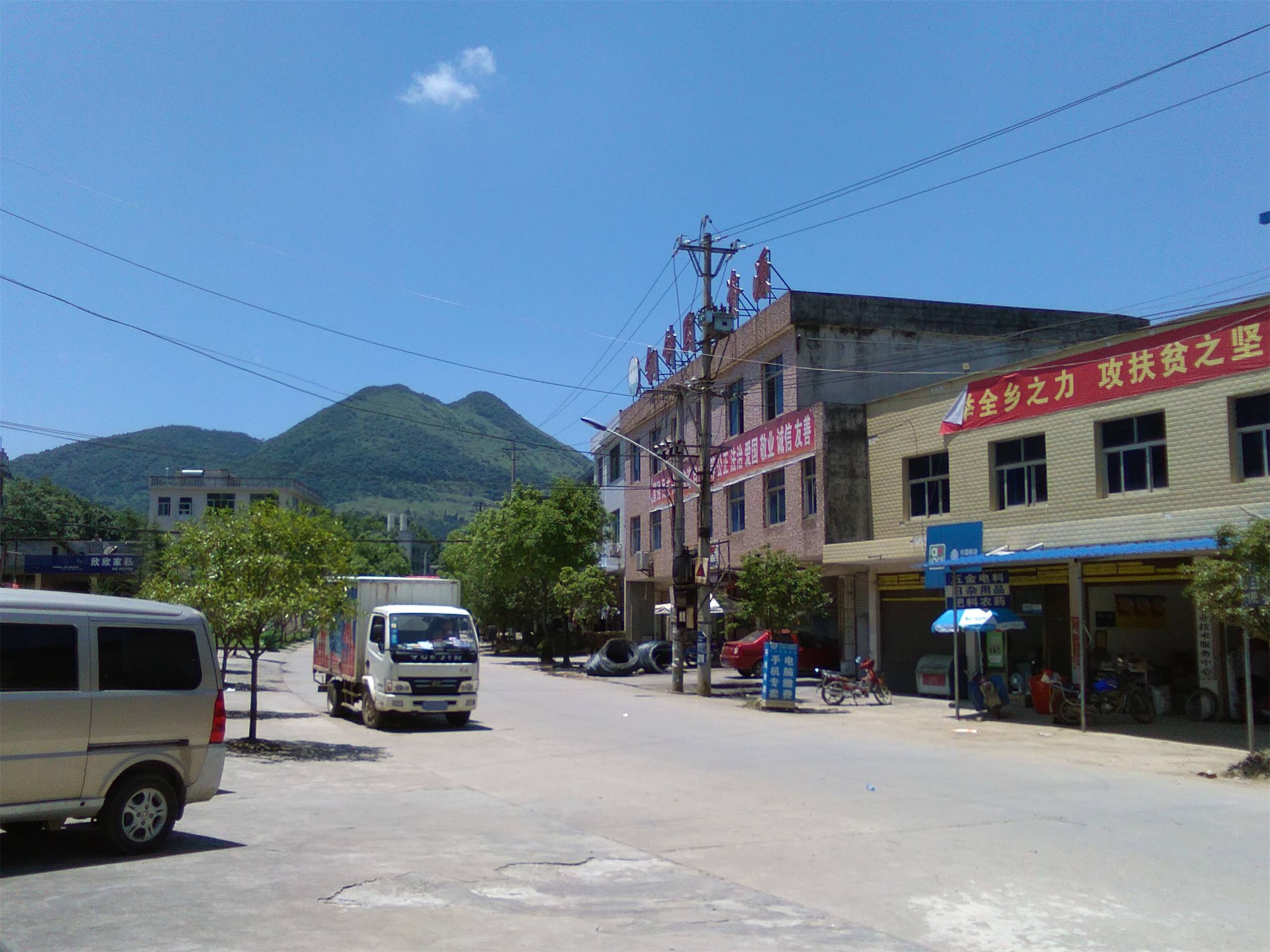  p>铜钟乡,隶属于湖北省咸宁市崇阳县,地处 a target="_blank" href="