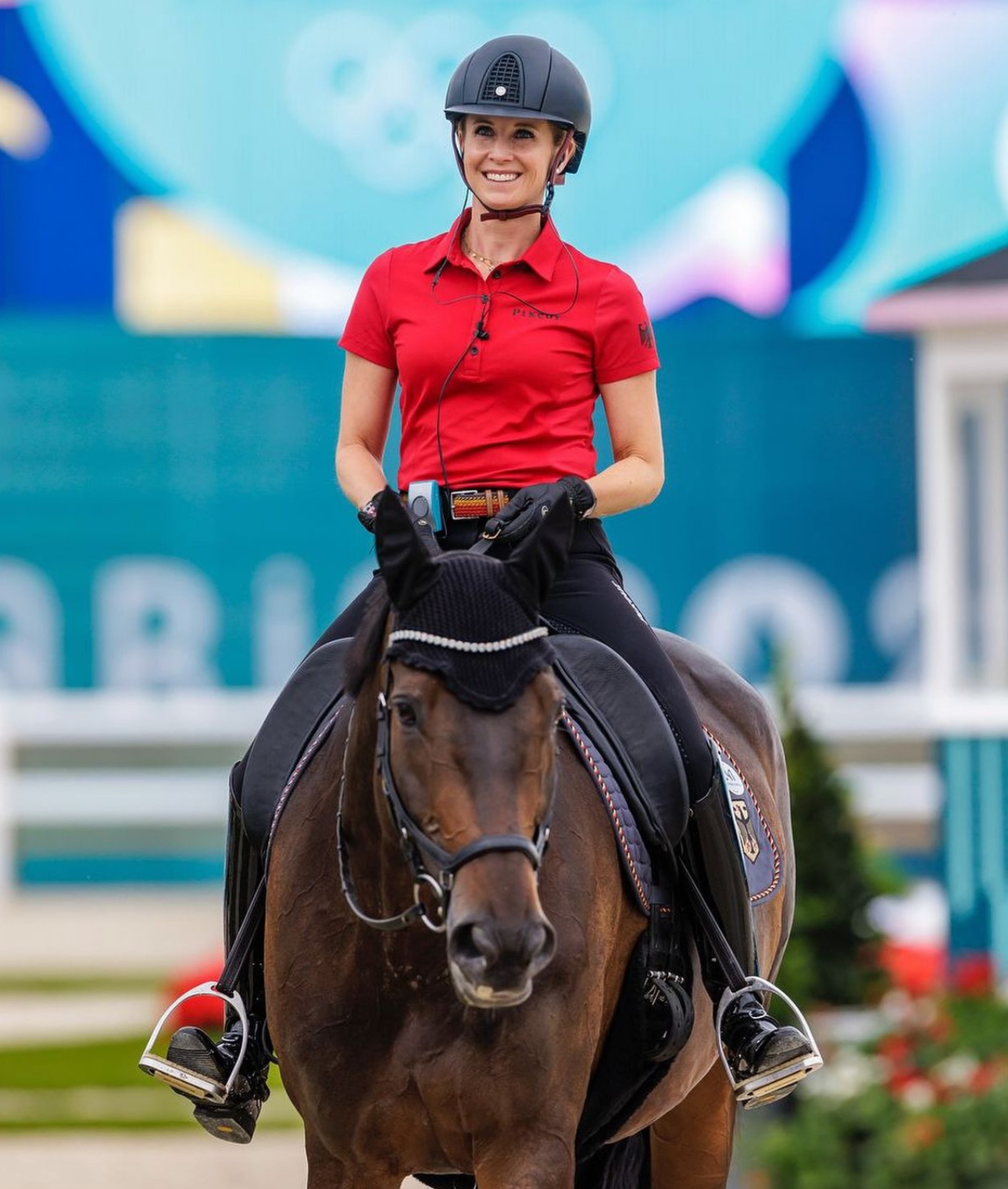 冯·布雷多·沃恩德尔,女,1986年2月16日