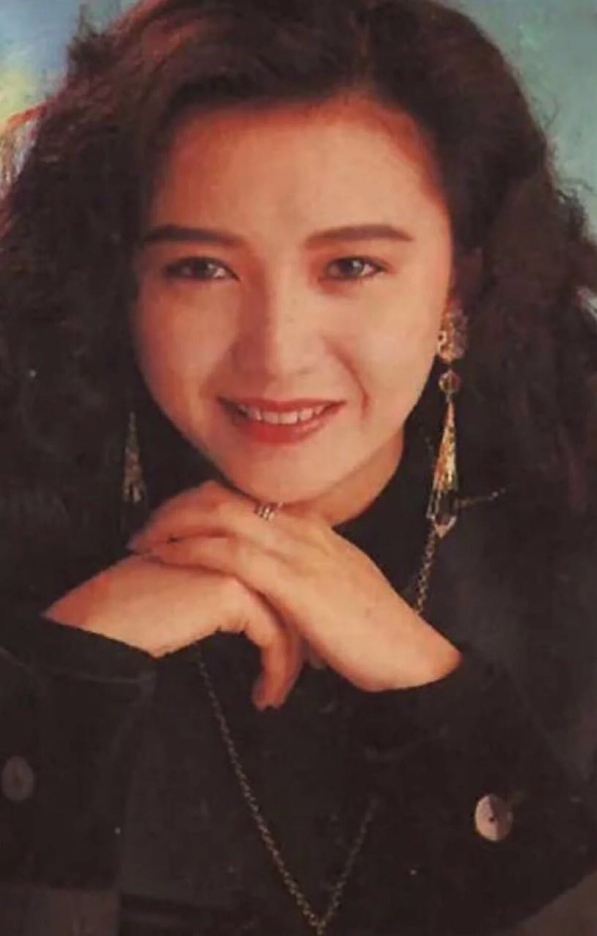  p data-id="gnwk9ezgji">20世纪90年代,九个年轻的女孩子先后信心