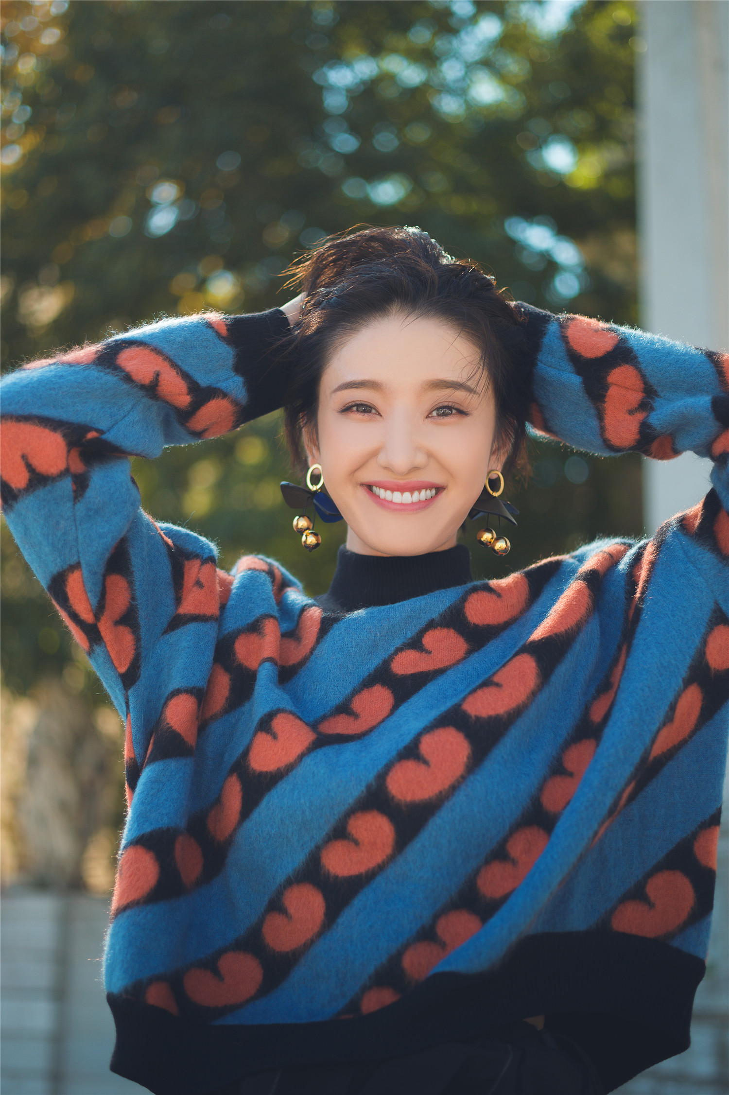  p data-id="gncpdd5g1j">许芳铱,本名许思思