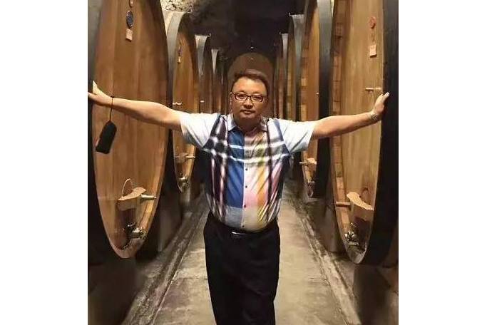 p>梁川,成都大梁文旅集团董事长.