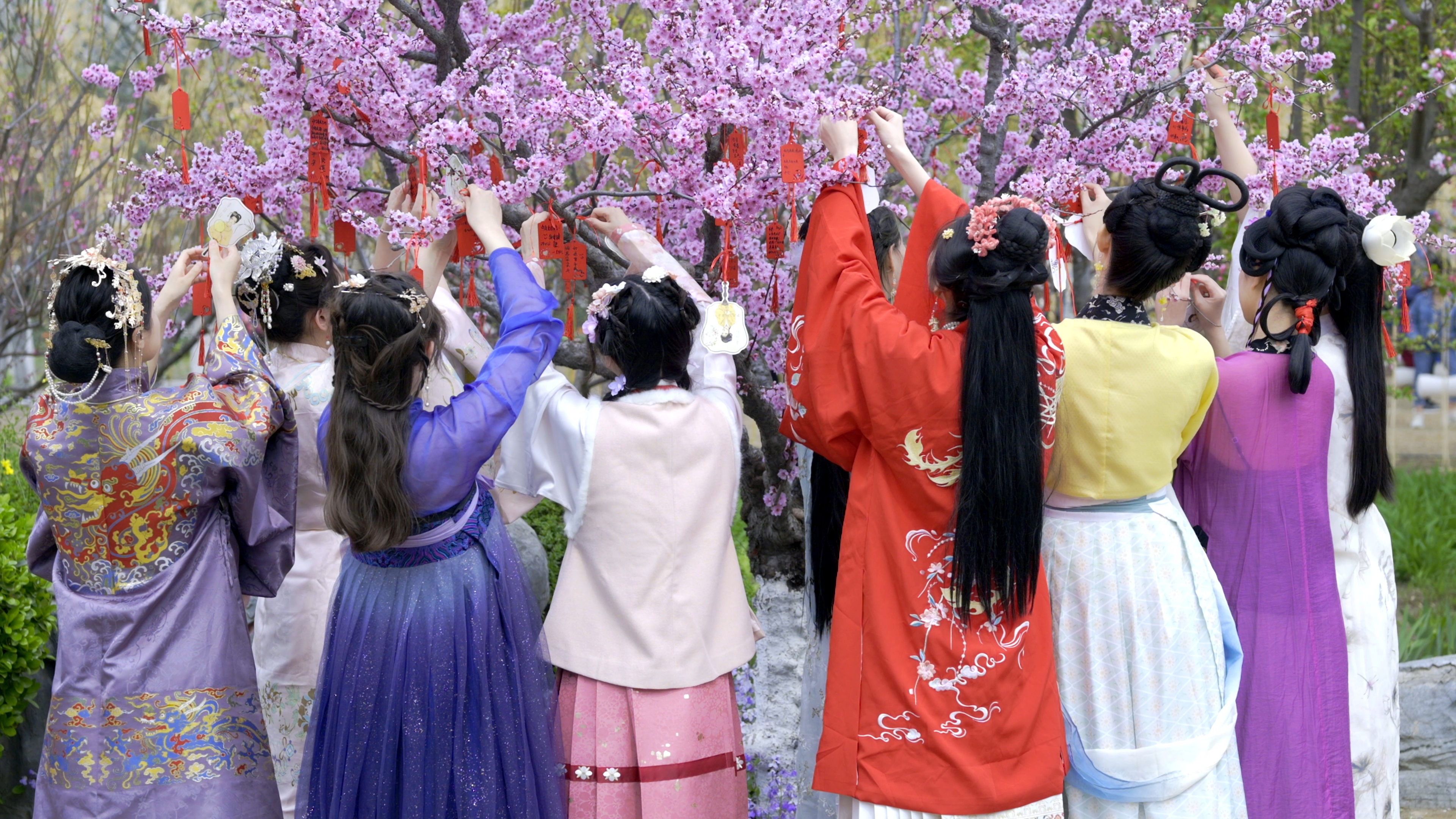 href="/item/花朝/1625494" data-lemmaid="1625494">花朝 /a>节,是指