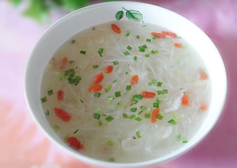 白萝卜丝汤