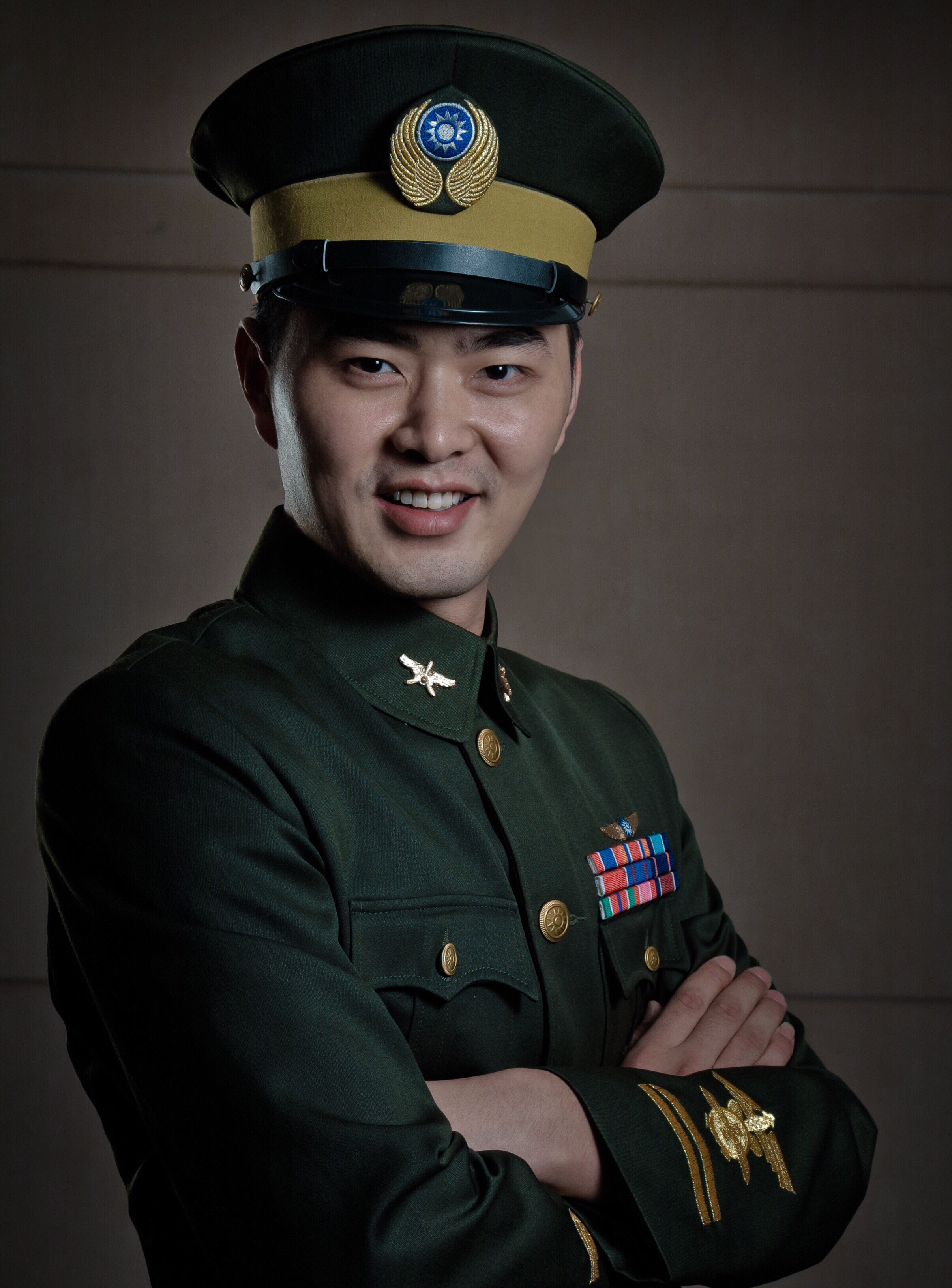 data-id="tjl3qilnn28x">王大为,原名