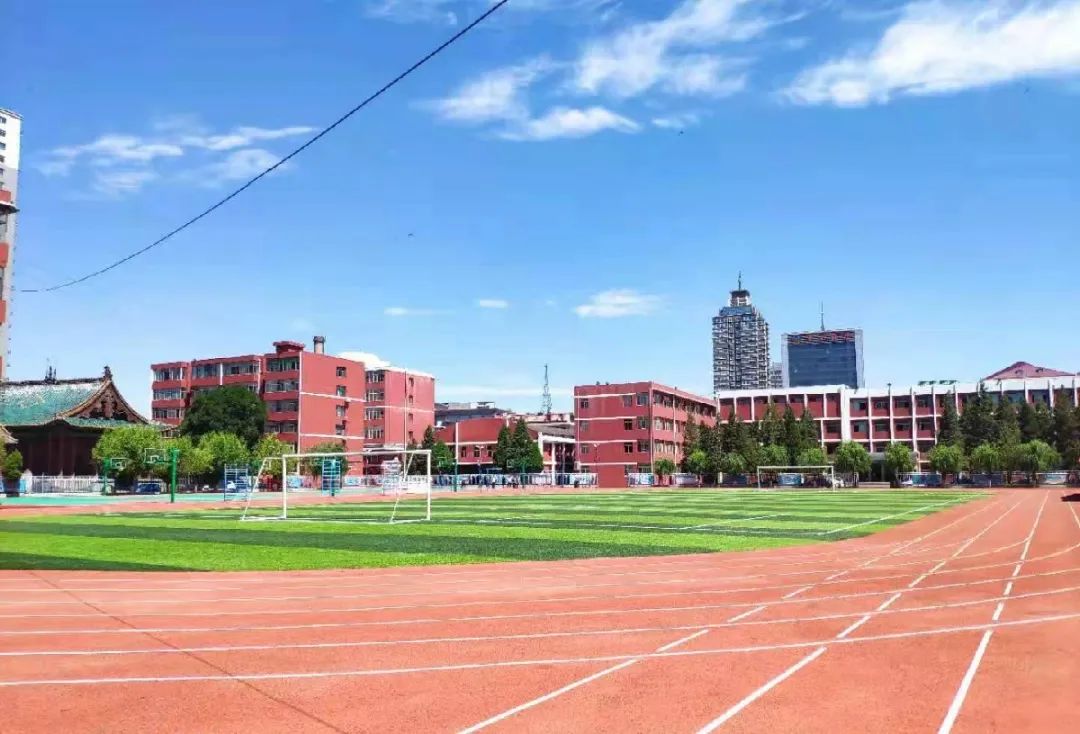 吕梁市贺昌中学