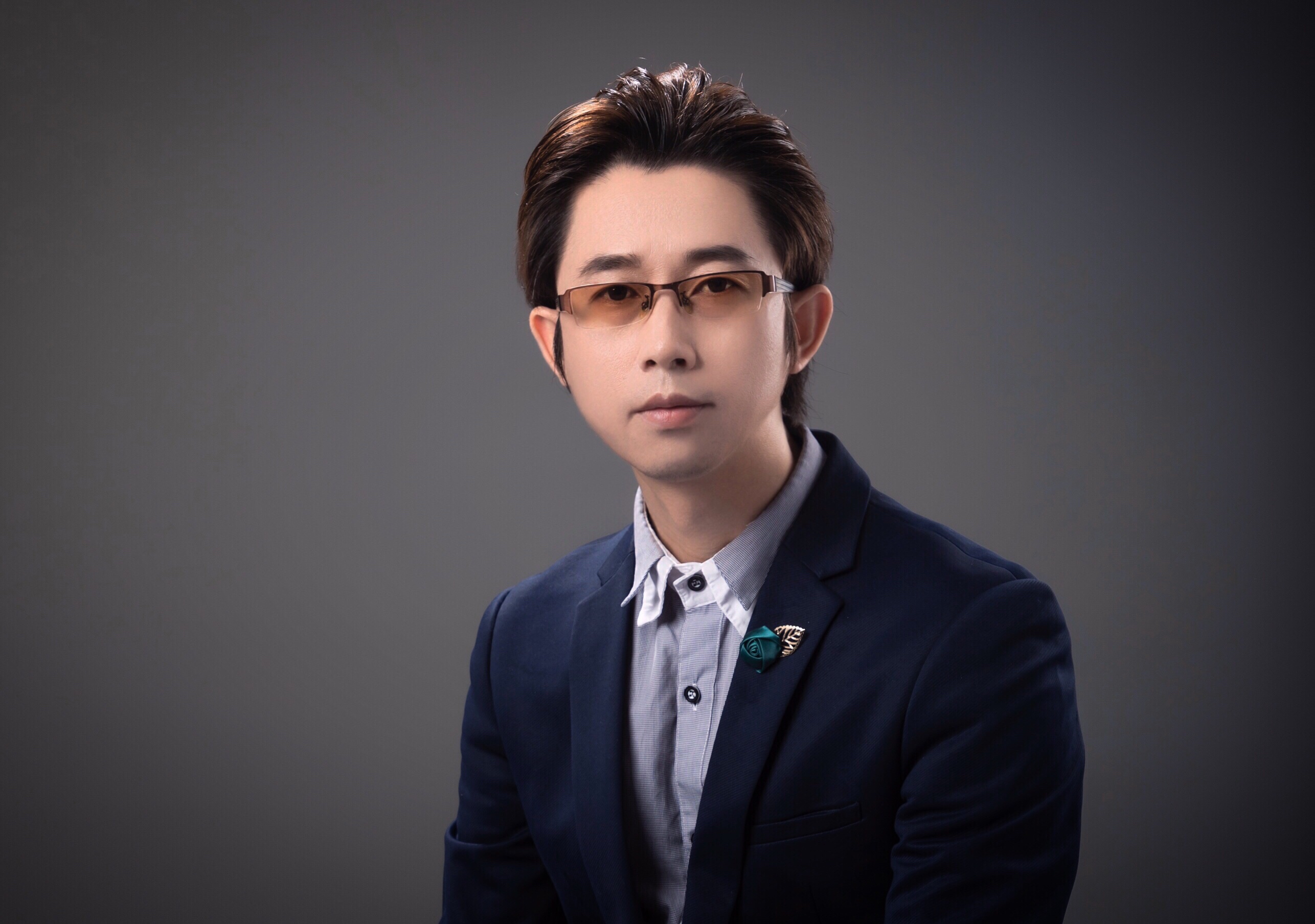 石宏