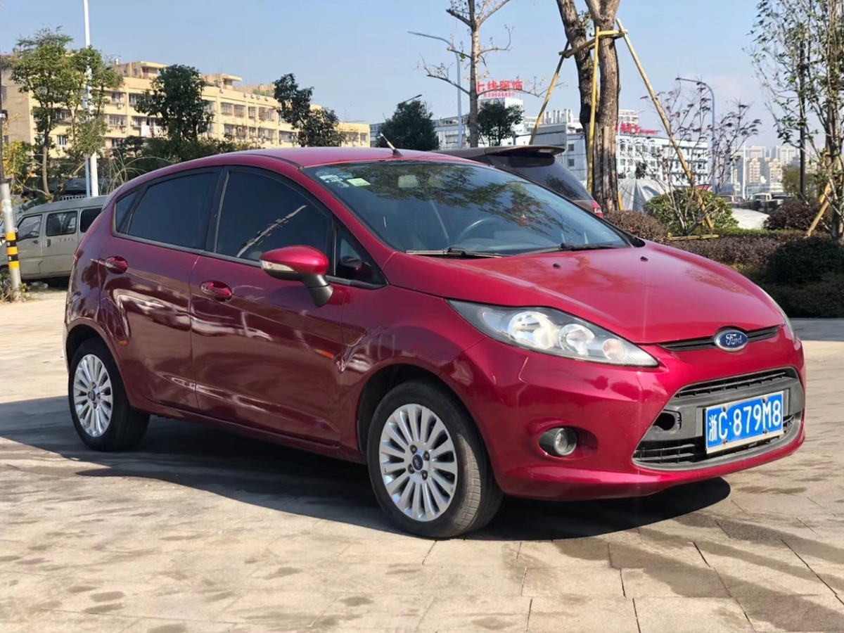 嘉年华 2011款两厢 1.5l 手动时尚型