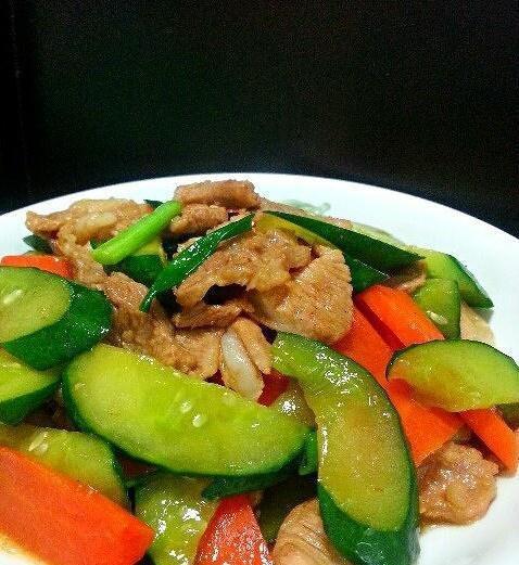 青瓜炒瘦肉