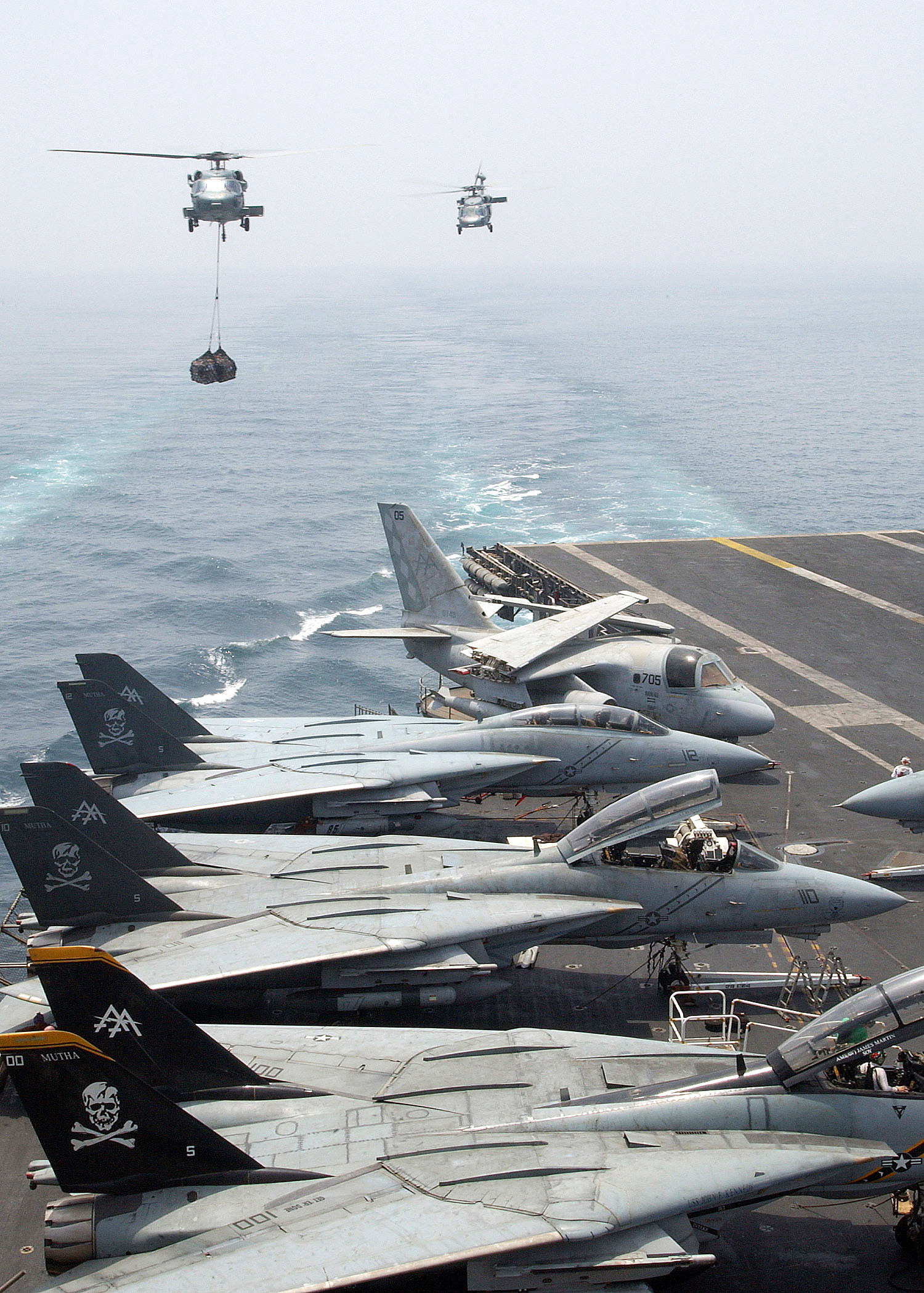 kennedy,舷号:cv-67),是 a target="_blank" href="/item/美国海军