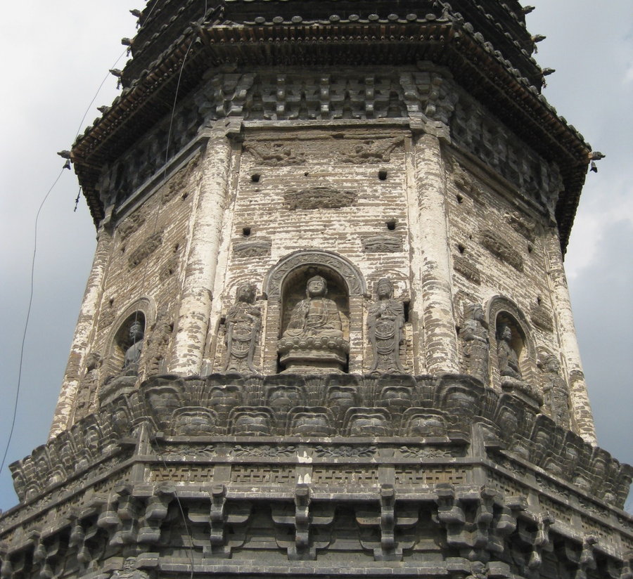 辽滨古城和辽滨塔