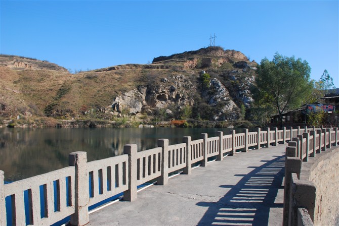  p>景明旅游区位于山西省 a target="_blank" href="/item/曲沃">曲沃