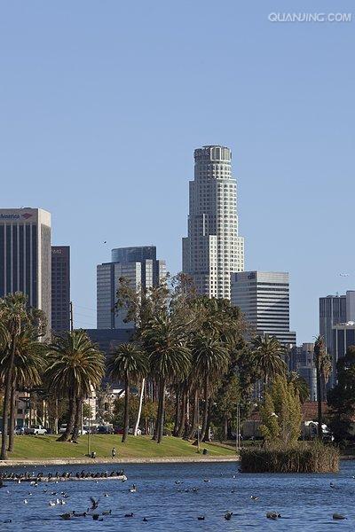 是美国第二大城市,也是美国西部最大的城市,常被称为"天使之城"(city