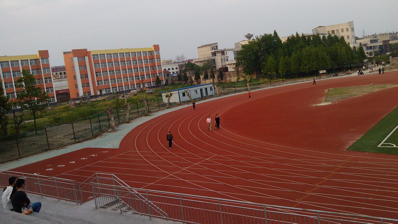  p>凤台县第十中学,又名 b>凤台十中 /b>,位于安徽省淮南市 a href="