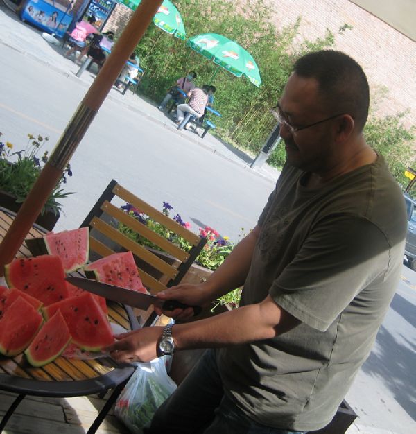  p>姜武,原名姜小兵,1969年11月4日出生于河北省