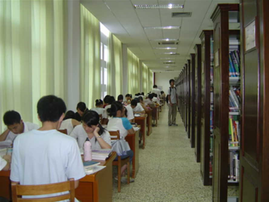 闽江学院图书馆