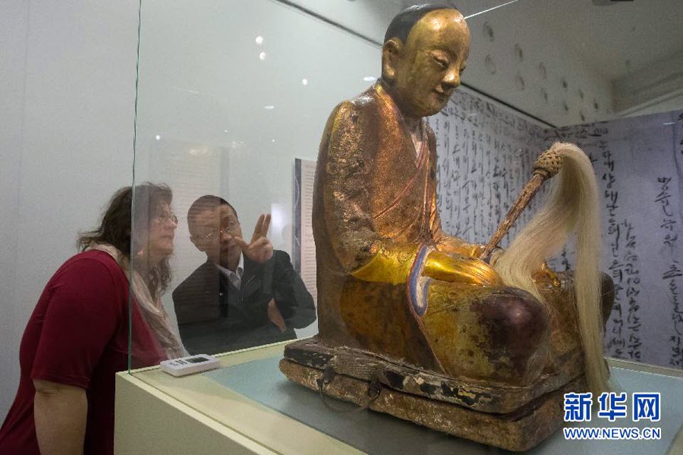  p>章公祖师像即北宋章公祖师肉身,历代供奉于福建省大田县吴山乡阳春
