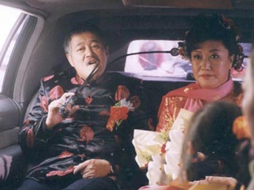  p>《刘老根2》是由 a target="_blank" href="/item/赵本山/131652"