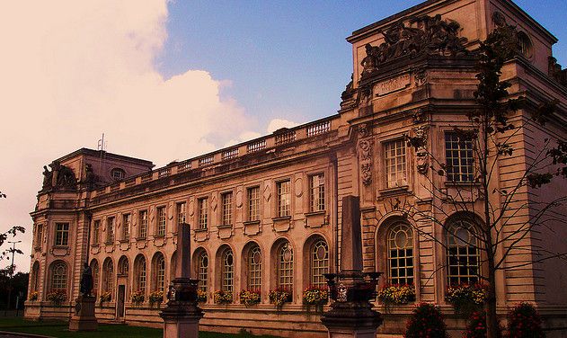  p data-id="ugcpnmawxvhm">卡迪夫大学(威尔士语:prifysgol caerdydd