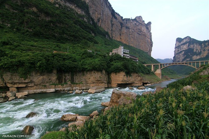  p>凹河村,位于贵州省清镇市流长苗族乡凹河村,距离贵州省会贵阳约80.