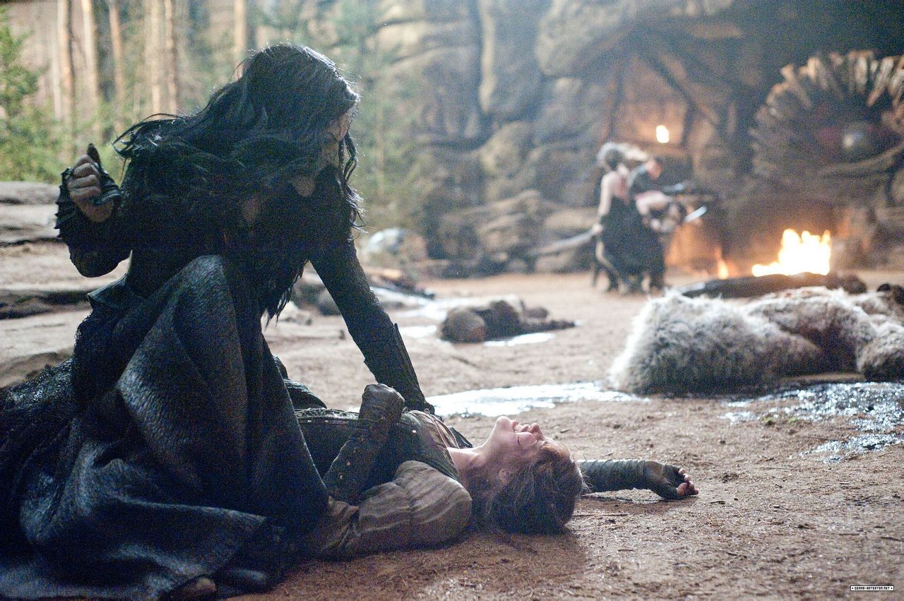 女巫猎人》是一部融合了3d动作恐怖冒险黑色幽默电影,改编自《 a data