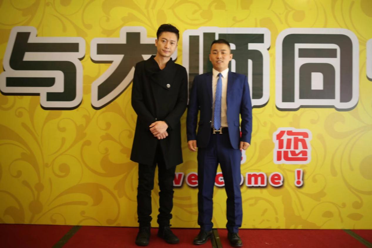  p data-id="gnc0ntl9xe">康飞翔,出生于湖南省娄底市新化县,毕业于