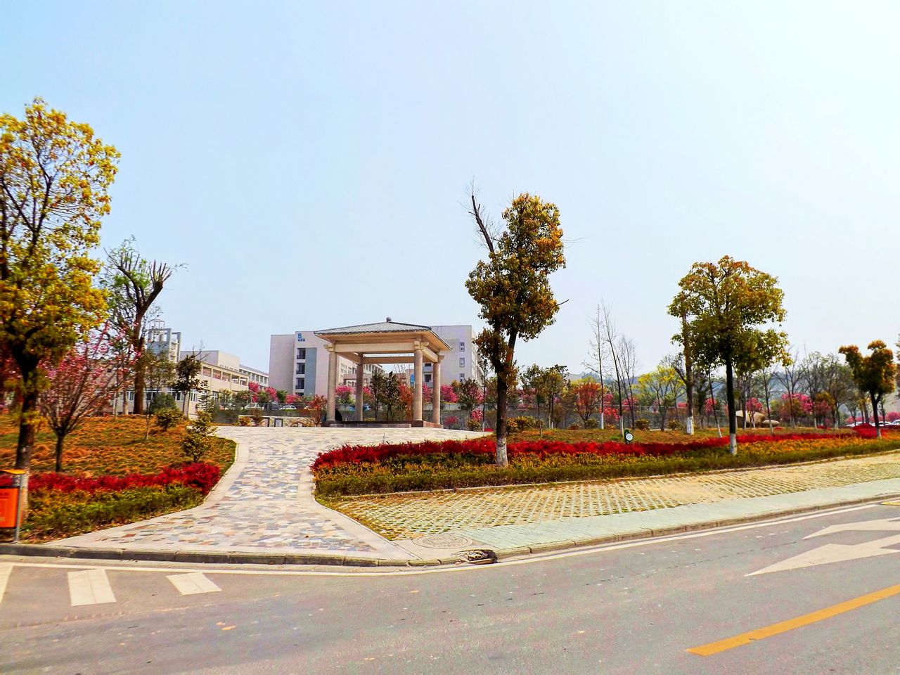  p>湖北工业职业技术学院(hubei industrial polytechnic ),位于湖北