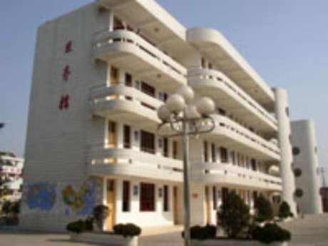 扬州市江都区大桥镇嘶马中学