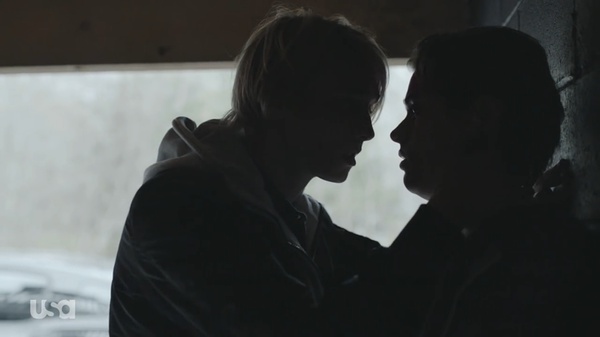  p>《目击证人》是2016年catherine hardwicke执导的悬疑片,由泰勒