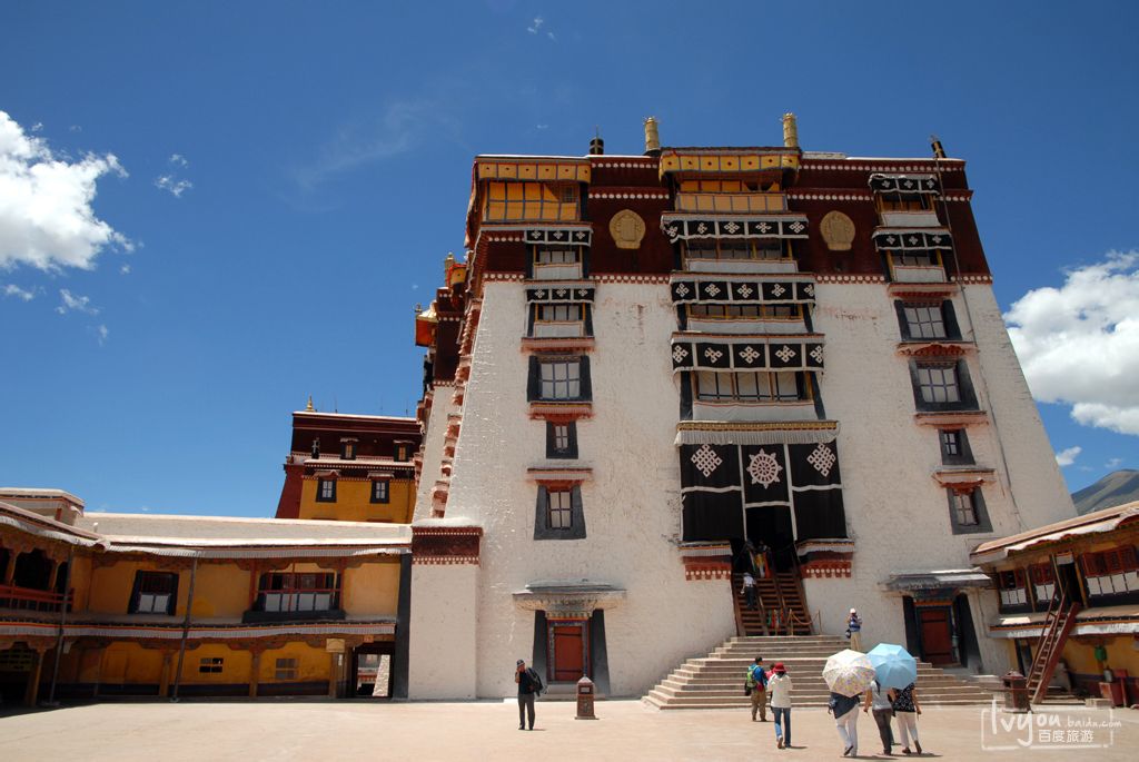布达拉宫