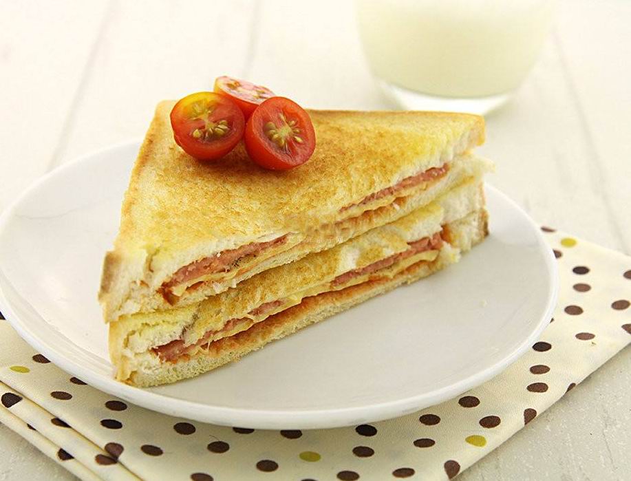 香煎芝士纯鸡肉火腿三明治