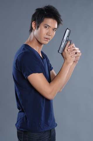  p>是一部泰剧《战天斗地》 /p> p>中文名:战斗天地 / 天堂与地狱的