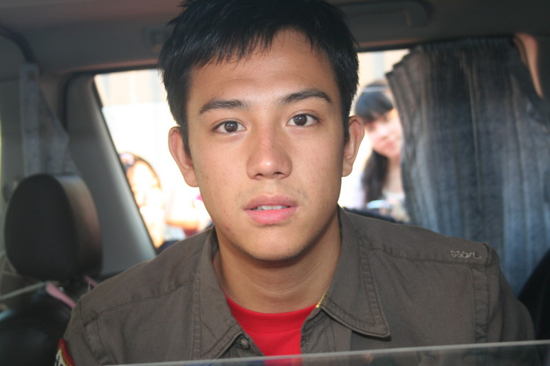  p>张致恒(steven cheung),1984年11月10日出生于中国香港,中荷混血儿