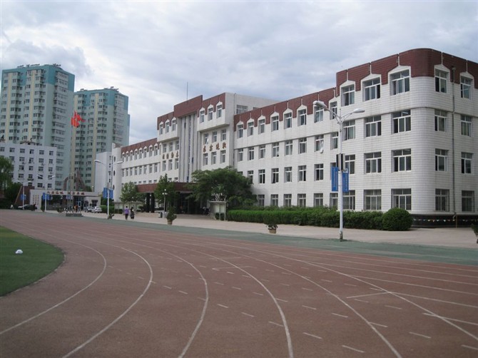 朝阳第二高级中学